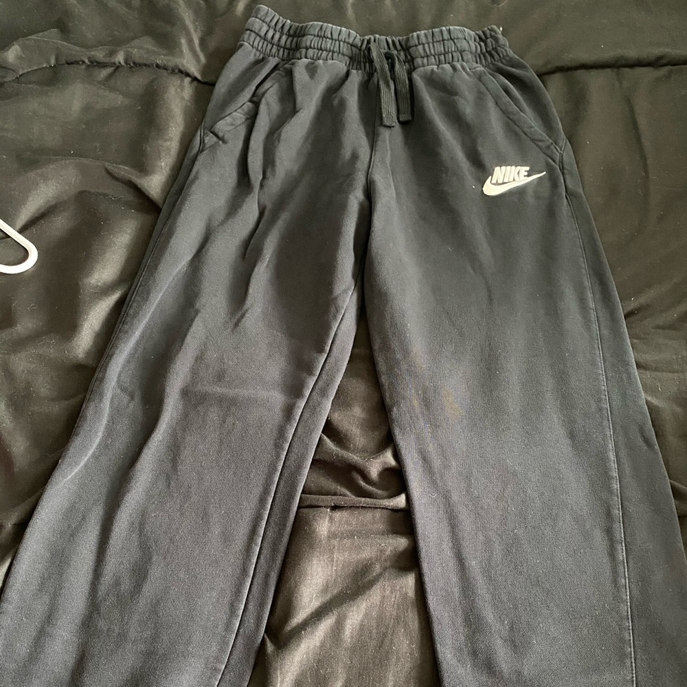 Youth boys Nike sweatpants